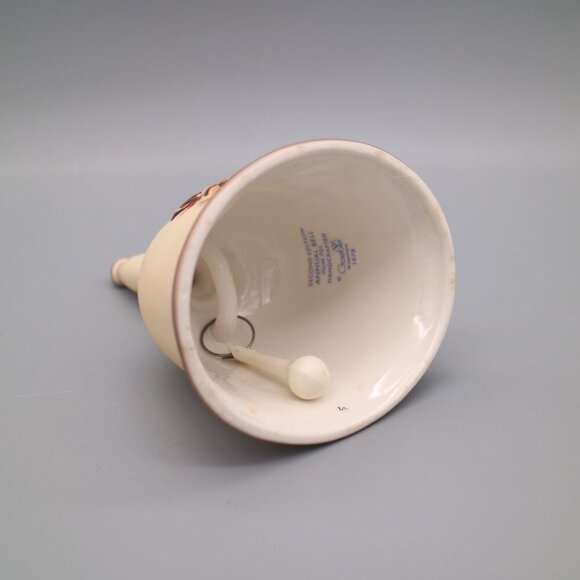 Vintage Goebel Hummel Bell 2nd Annual Edition Bell Farewell HUM 701 1979 Germany - Picture 4 of 5